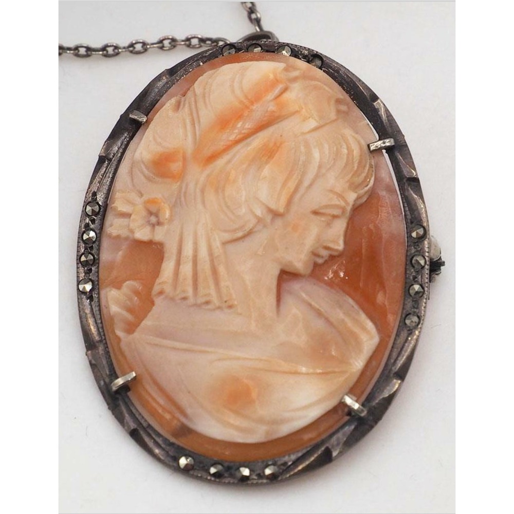 Antique .800 Silver Coral Shell Cameo Pendant & Necklaceโ